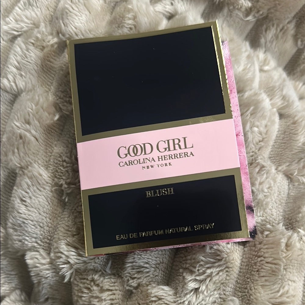 4/$15 Carolina Herrera Good Girl Blush sample